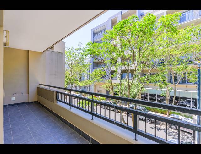 2 BEDROOM APARTMENT FOR SALE IN UMHLANGA RIDGE